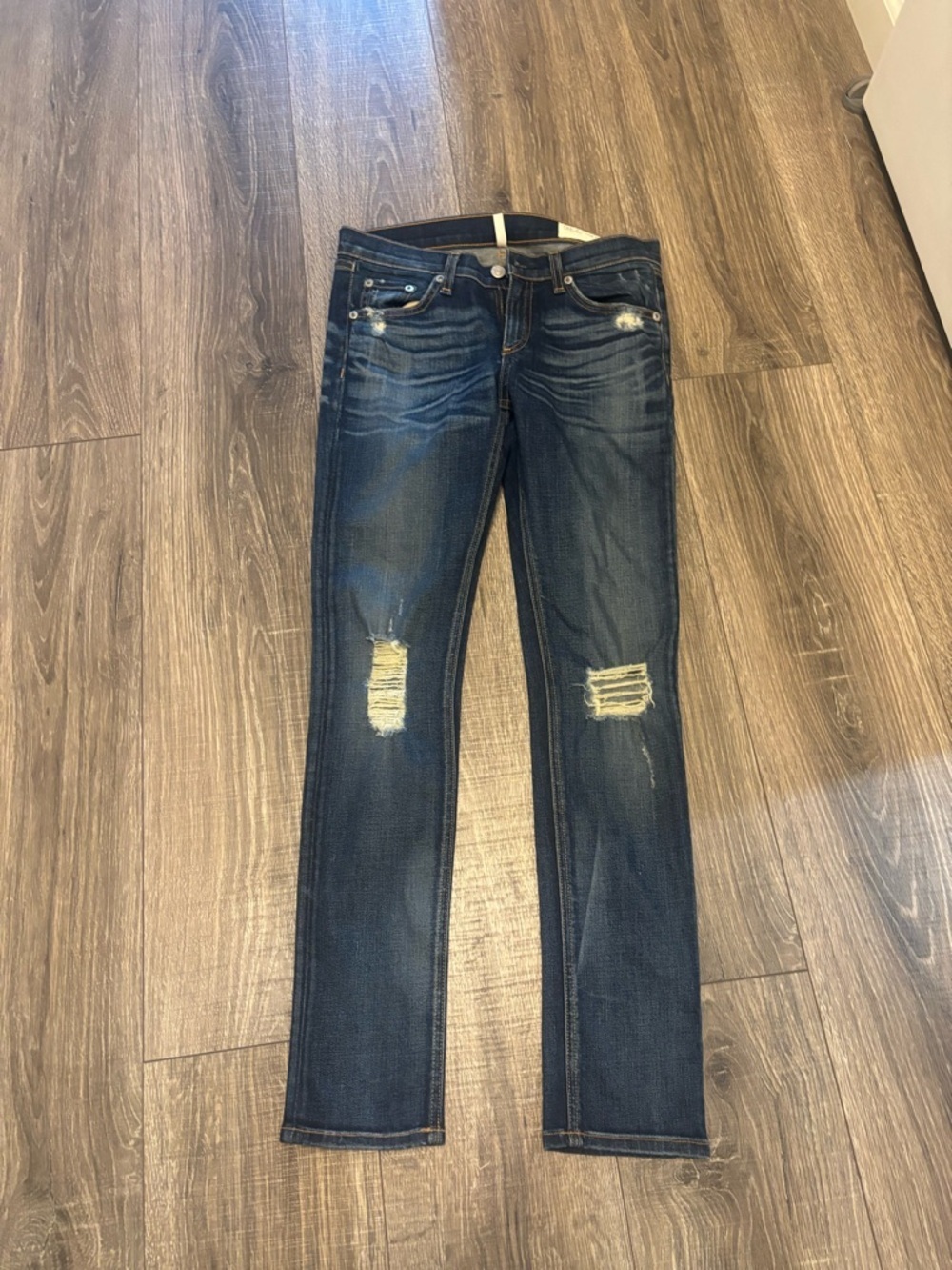 Rag & Bone Women’s Capri Dark Wash Skinny Jeans Size 27 Distressed